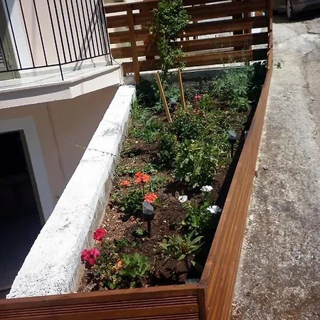 Bougainvillea Views - μπουκαμβίλια θέα Apartment