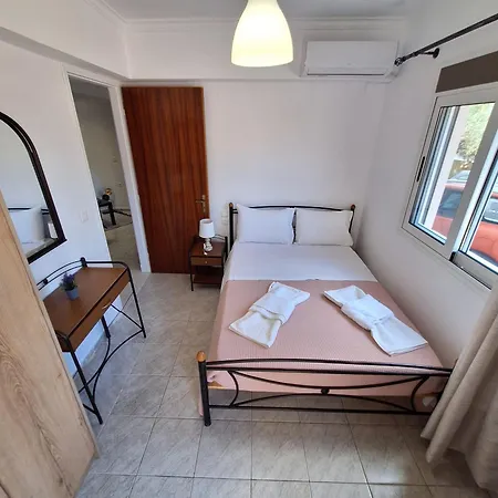 Bougainvillea Views - μπουκαμβίλια θέα Apartment *